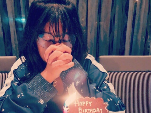 以為咘咘波妞夠可愛了，直到看見梧桐妹，才知啥是“偏心遺傳”