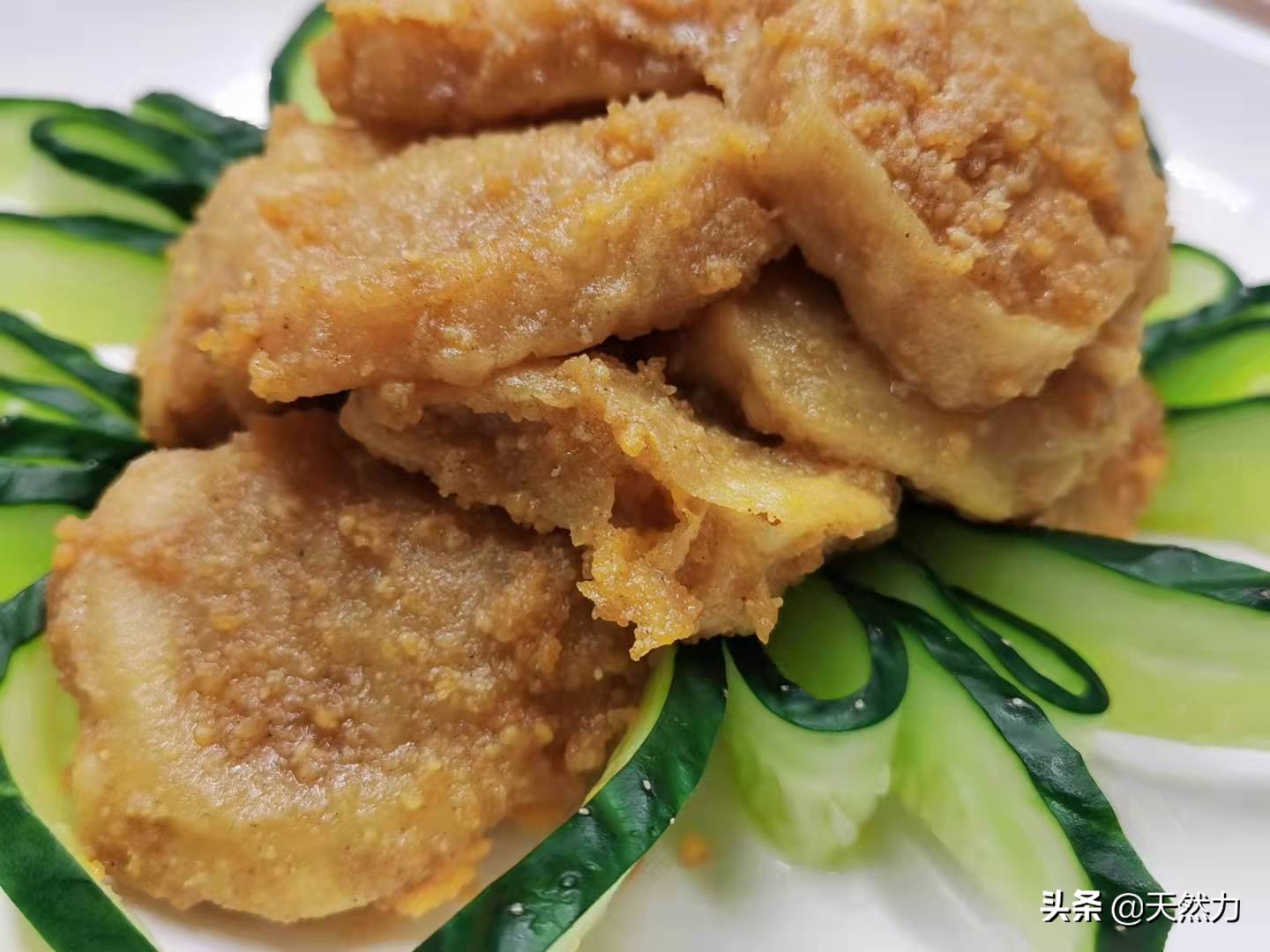 在家也能轻松做出广东名菜蛋黄焗南瓜，详细经验干货做法，收藏了