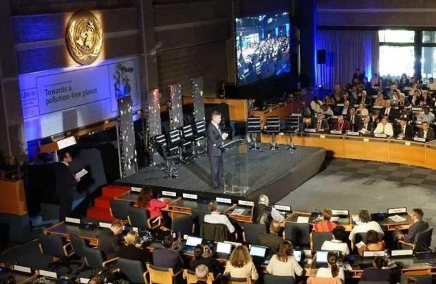 联合国大会百国支持中国，移交13项特权给中国，美方反对无效