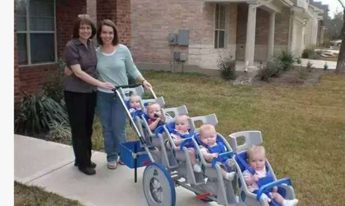 捷克女子本以为怀了双胞胎，检查之后，数量打