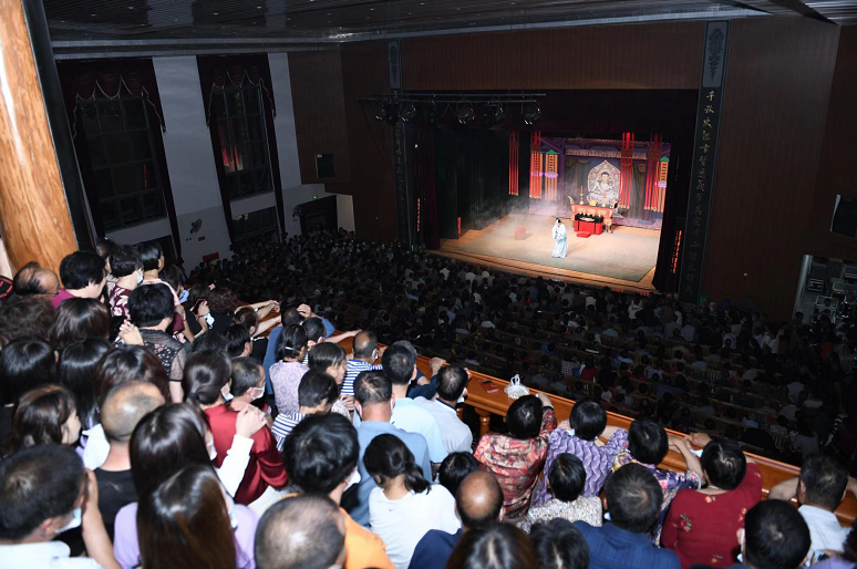 领非遗风采，学旅游安全知识，做文明公民