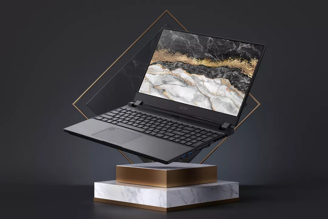 十代酷睿i7八核处理器+RTX 2070S显卡，这款轻薄4K OLED设计本真香！