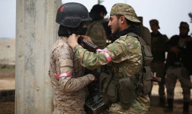 堪称一大高招，土耳其雇佣叙利亚叛军前往利比