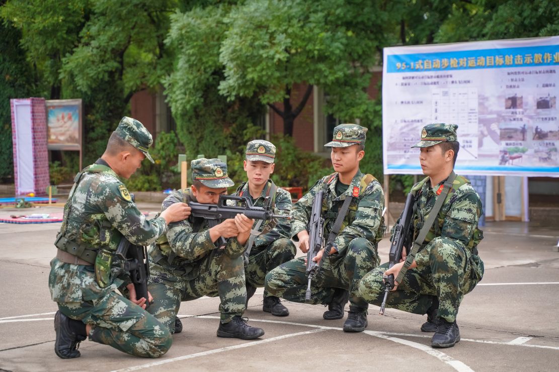 �侯<a href=http://www.cngansu.cn/news/ target=_blank class=infotextkey>����</a>����֧�ӣ����鼾�������ղ��ģ��������ҳ�