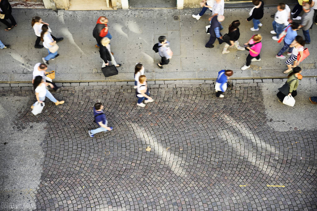 没什么，普通人也可通过自我精进和自主创业，走向自由生活之路