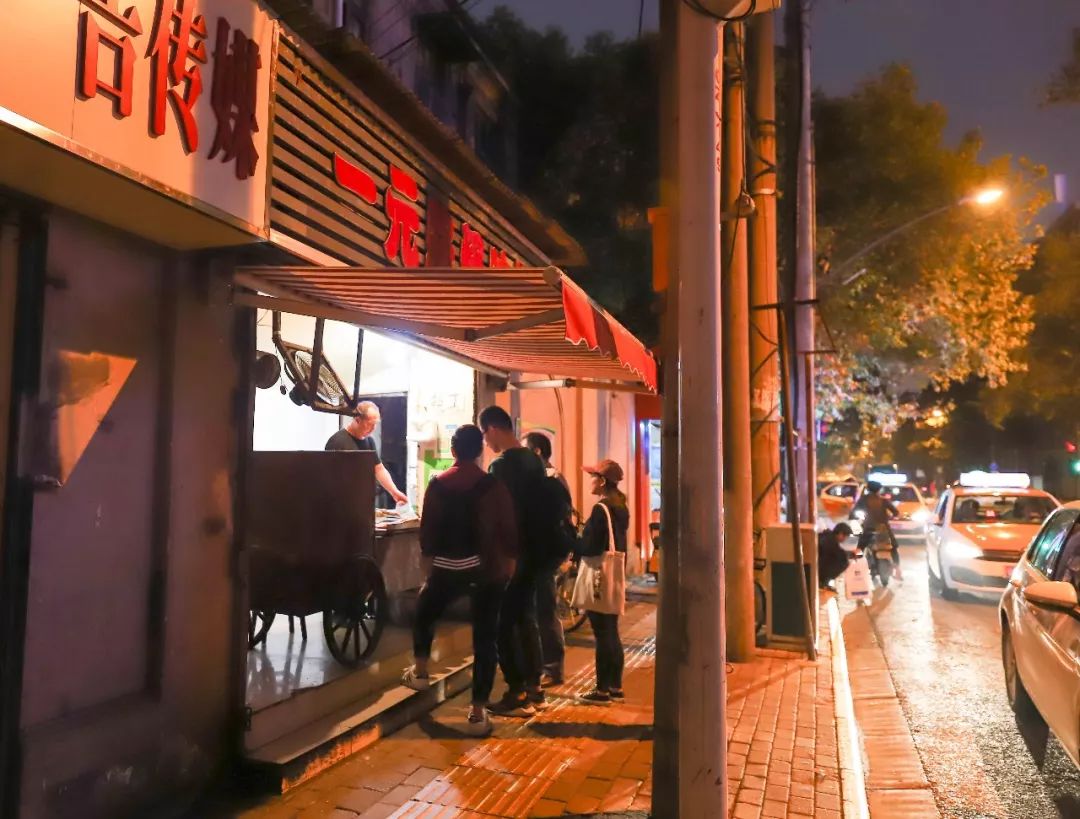 武汉排队超超超凶的10家店！看看你为哪几家罚过站？