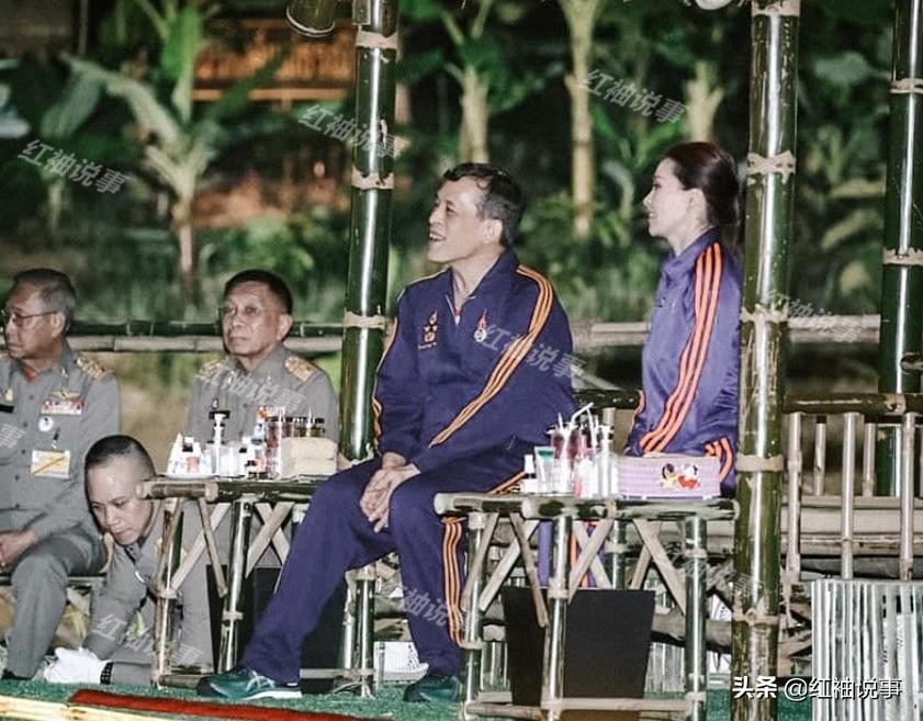 42岁苏提达心事重重！西拉米回归笑不出来，被挤