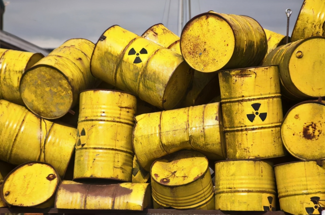 駐日美軍瀟灑撤離，卻給日本埋下�定時炸彈�，引發民眾集體抗議