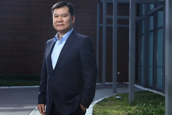 从来没有什么救世主，苏宁还得靠自己