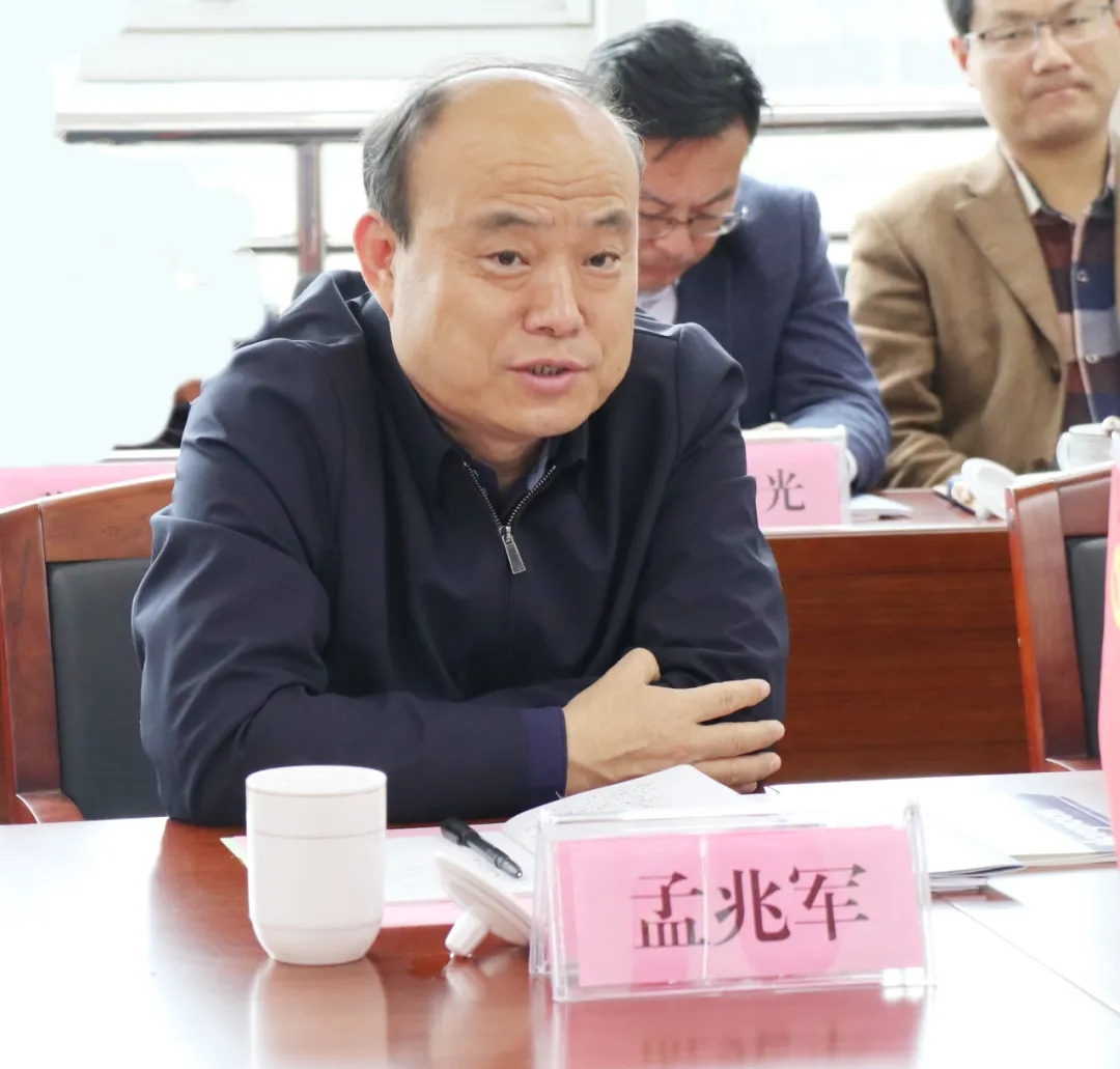 济南南部山区管委会领导、历城一中教育集团专家莅临我校参观考察