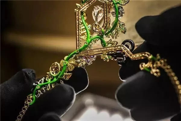 高级珠宝、轻奢珠宝、和时尚珠宝的区别，你们了解吗