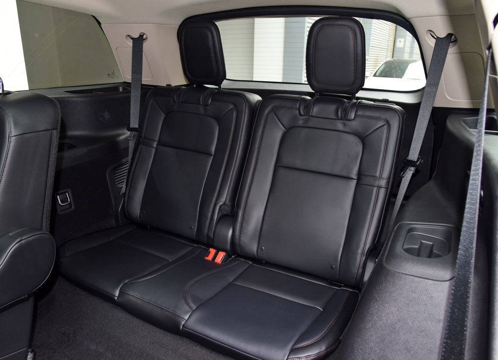 車長5.08米！全系V6發(fā)動機，50.98萬起售，林肯飛行家到底如何？