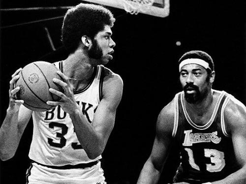 NBA历史最强的十支球队，01湖人仅第五，16骑士垫底