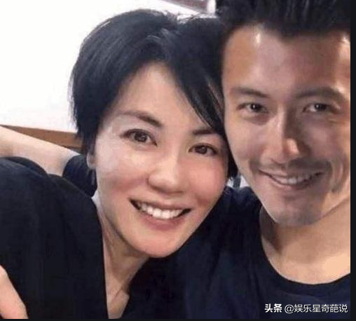 After king humble and friend dine together, Xie Ting sharp edge is returned, the movement that pull a hand and 20 years ago identical, zhao Wei: Worth while