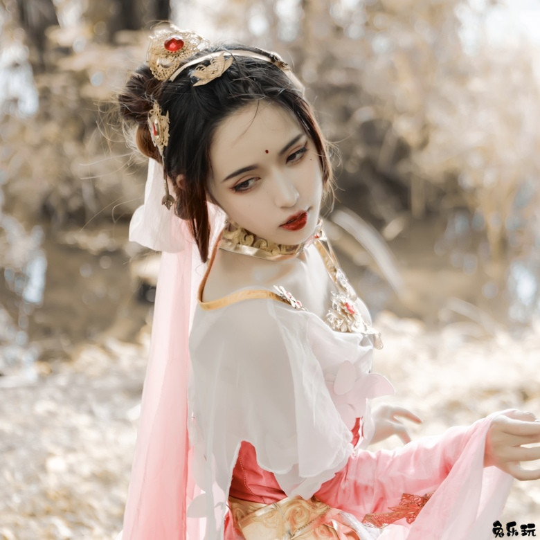 【cosplay】嗷呜嗷呜狼阿柒丨剑网三破虏秀姐