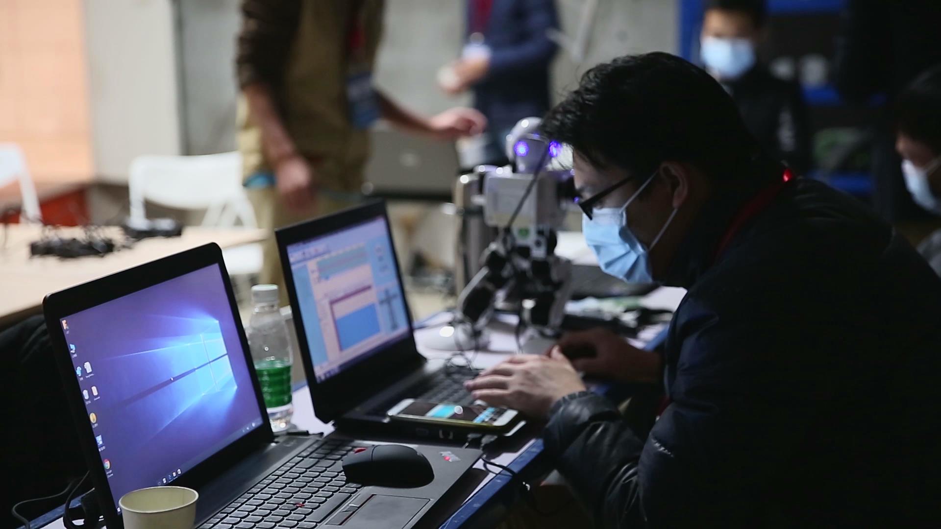 为什么国产手机的文件夹都是英文，不能换成中