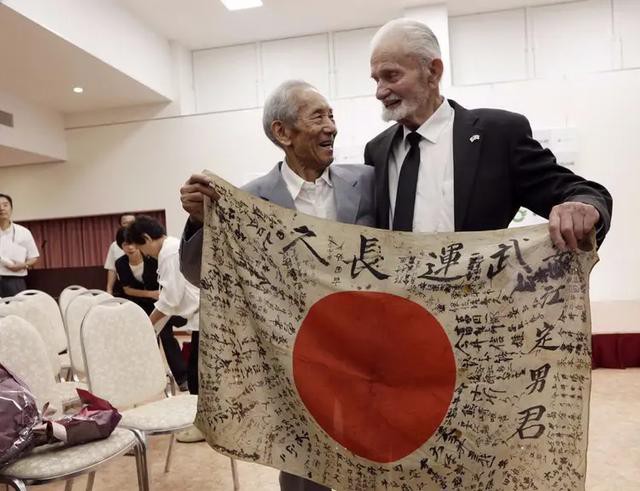 日本政府不承认侵略历史，这三大原因让日本老