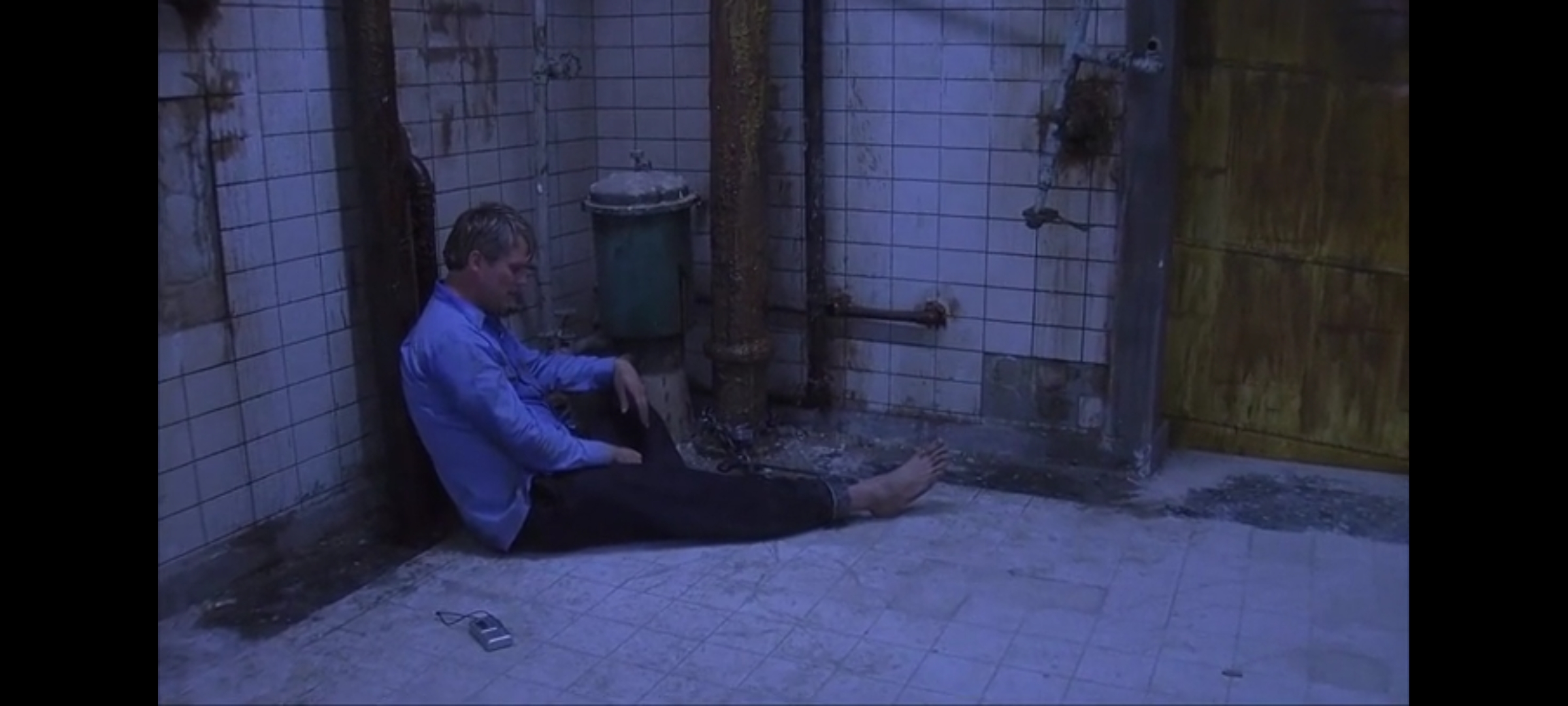 《电锯惊魂》：简单的背景，不简单的影片，惊