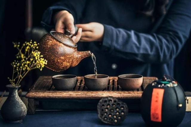 喝茶益健康，助力长寿，108岁的茶学界泰斗，堪称“长寿标本”