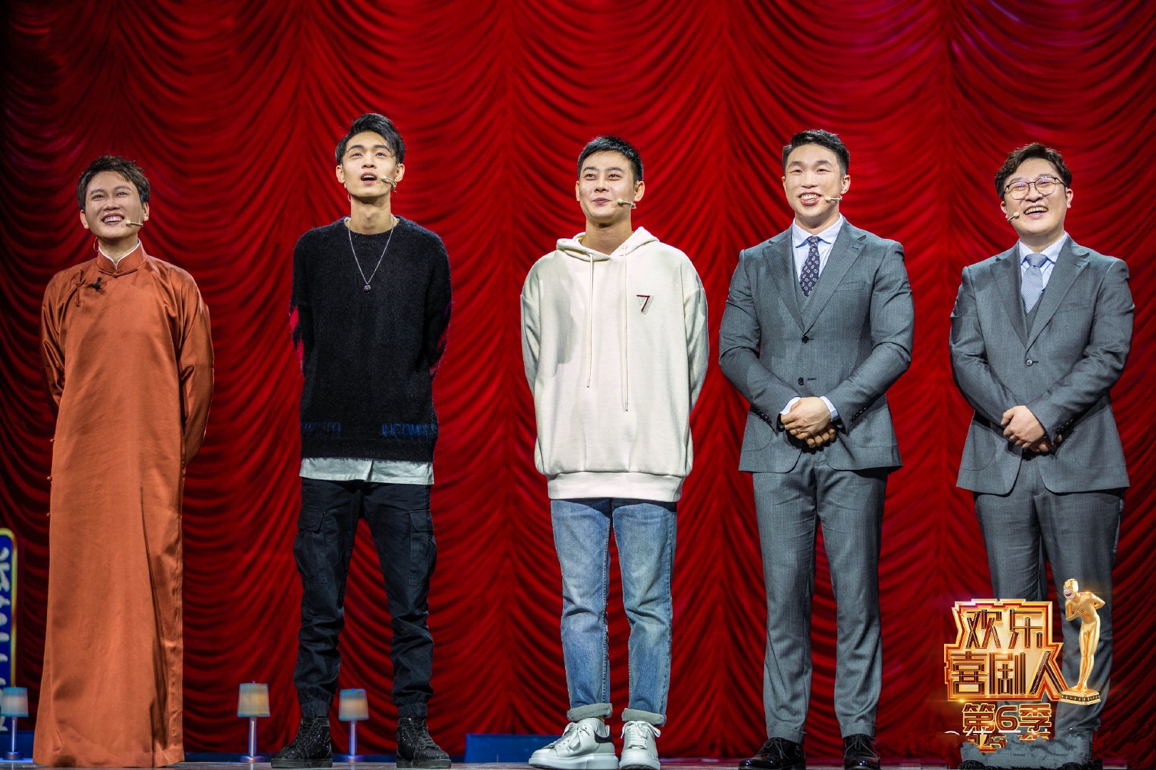 喜剧人半决赛，云鹤九霄齐助阵，烧饼2票之差不及张霜剑原因有3