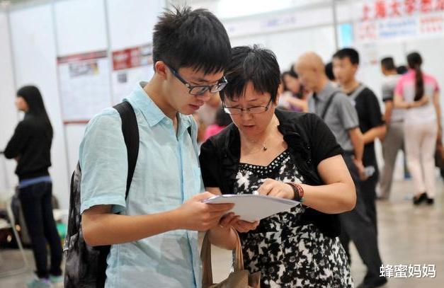 河南“遗臭万年”的4所野鸡大学，坑惨学生无数，准大学生快绕道