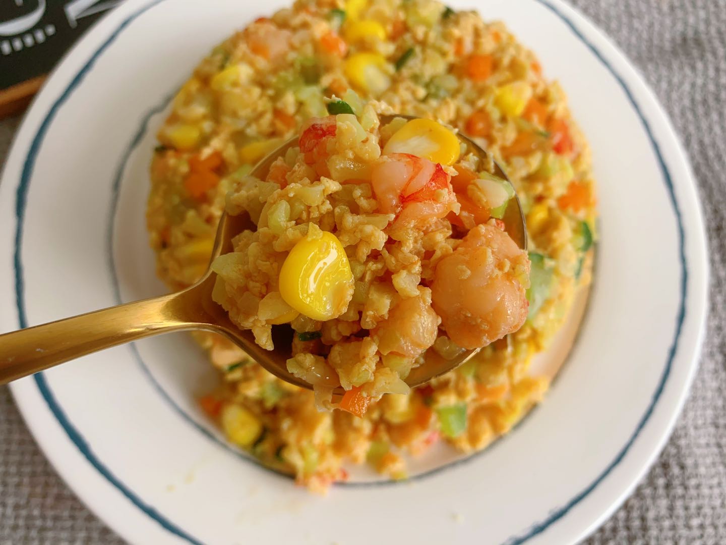 欧阳娜娜同款减脂餐，简单易做低脂饱腹，晚上照着吃，体重蹭蹭降