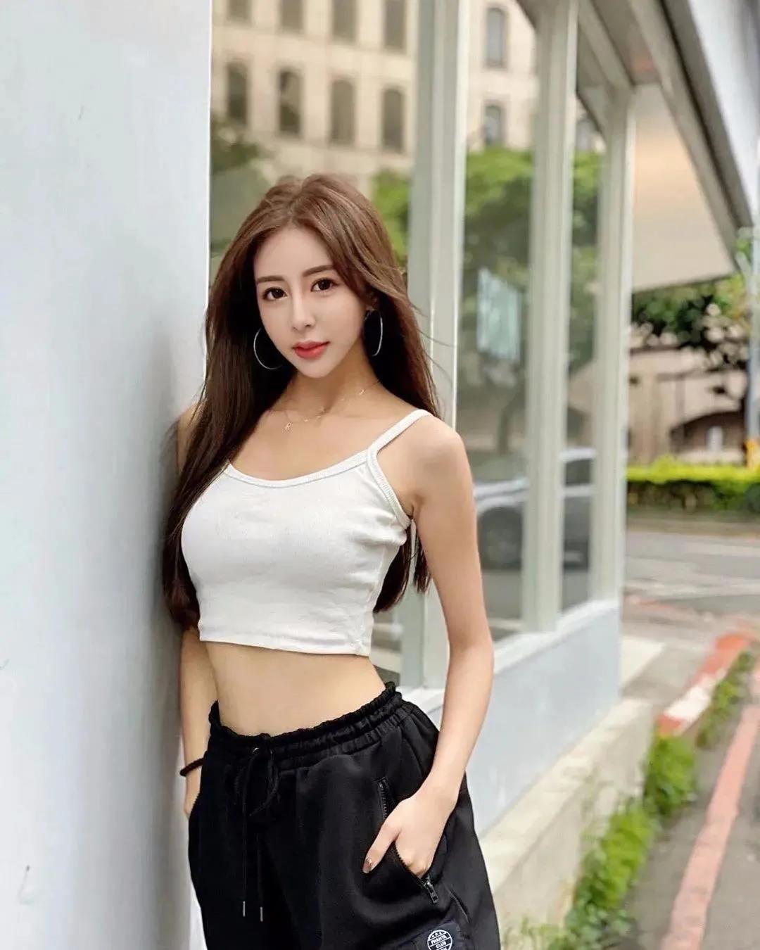 风华绝代美女壁纸图片