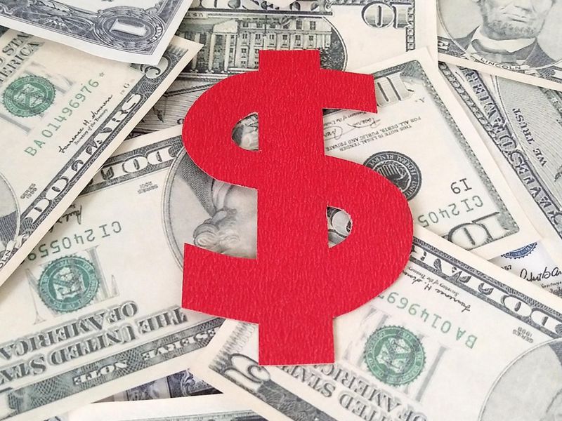 華爾街對美元上漲的前景又陷入分歧