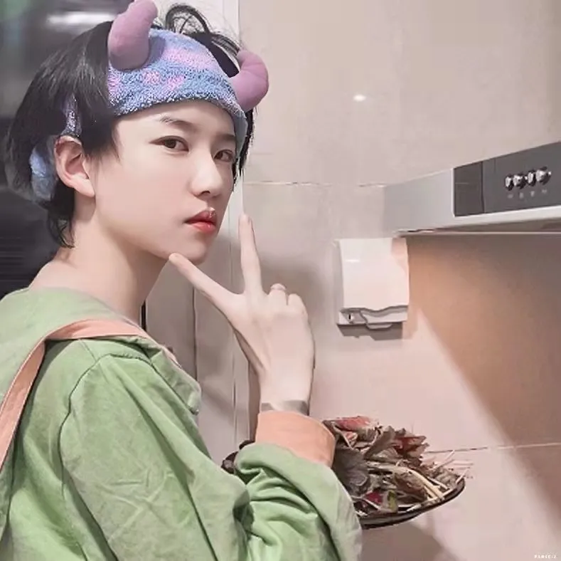 陆柯燃在《爆裂舞台》里“杀”疯了!酷飒穿搭get起来