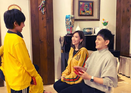 林志穎：除夕夜和老婆端坐高堂，三個兒子依次上前領取過年壓歲錢