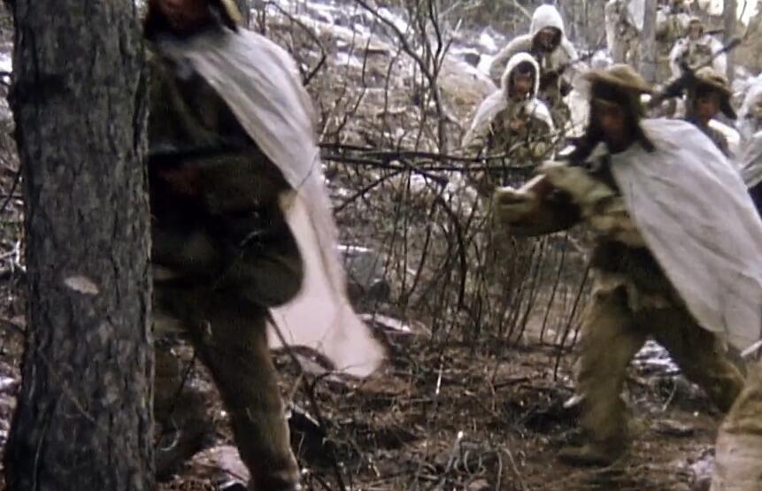 取之于敌，用之于敌！志愿军如何用缴获武器，