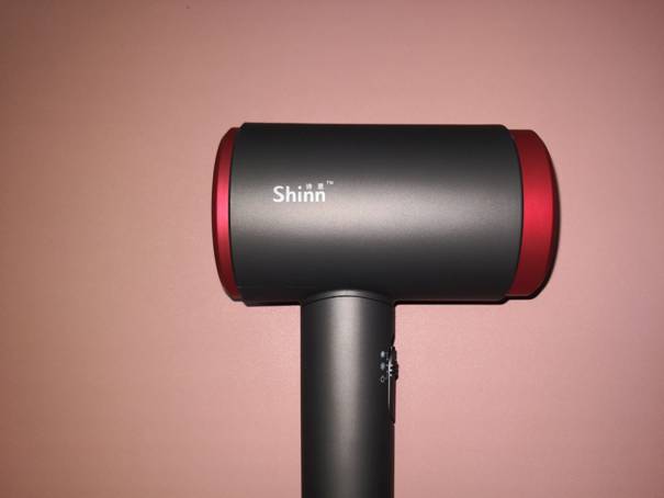 百变造型，无限精彩-诗恩无线吹风机评测