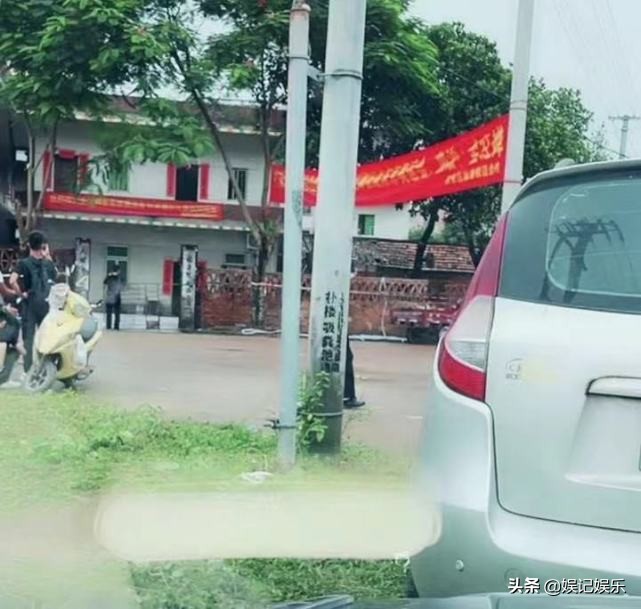 全红婵爸爸拒收20万慰问金，称不想消费女儿的热度，现场照曝光