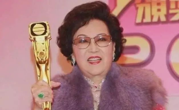 88岁李香琴驾鹤仙去！女儿满头白发憔悴露面，即将认领亡母遗体