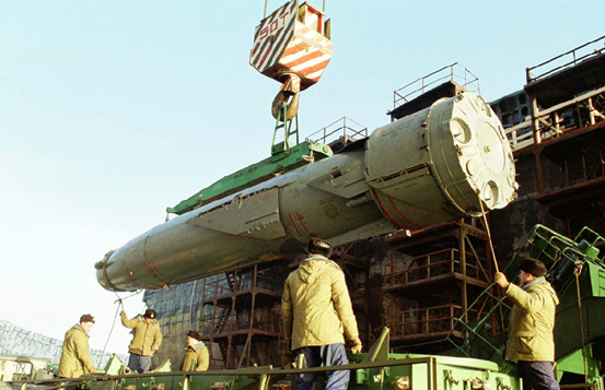 世界最强巡洋舰：核动力，超400枚导弹，一艘可