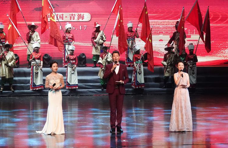 2021中国（青海）非遗服饰文化盛典 展现非遗服饰亮丽风采