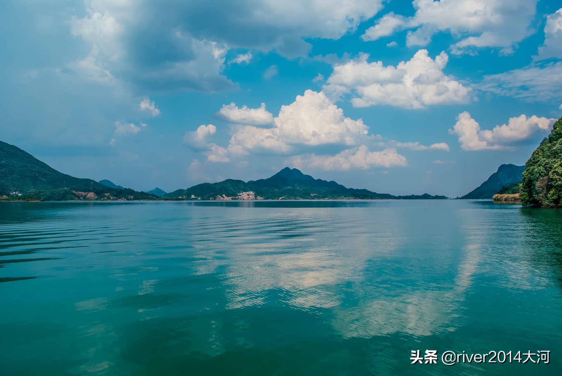 世界上共有3座千岛湖其中两座在中国，浙江和湖北各有一座