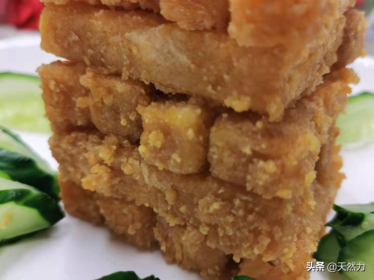 在家也能轻松做出广东名菜蛋黄焗南瓜，详细经验干货做法，收藏了