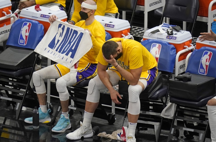 Lake person wins a ball to be oppugned! Does Zhan Huang make cruel food group? Be defeated by hart to win king, hit powerful group 8-13