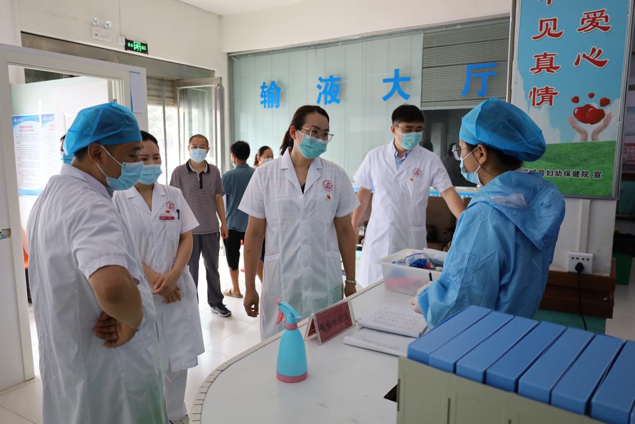 虞城县妇幼保健院院长贾晓丽：疫情无情人有情 临危不乱战疫情
