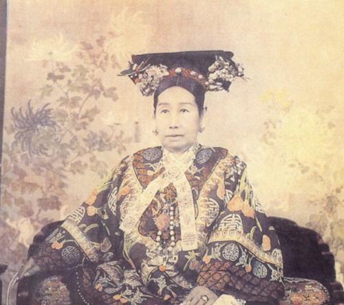 清朝后宫名媛们 都是怎样打扮自己的 衣着 头饰有着哪些变化 雅鉴文林 Mdeditor