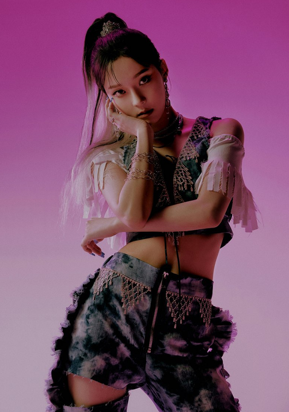 Y2K風格再度席捲！ 金泰妍、JOY、aespa都在用，SM審美還是在線