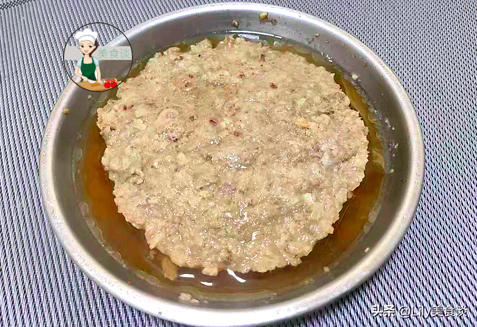 夏天多给孩子做这蒸菜吃，营养高蛋白，蒸10分钟就好，鲜嫩好消化