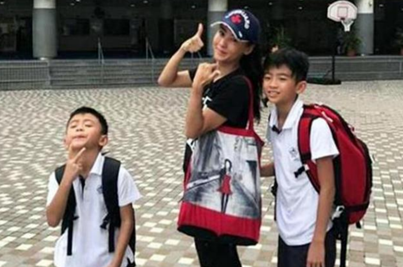 张柏芝三儿子曝光，高颜值超越两个哥哥，网友