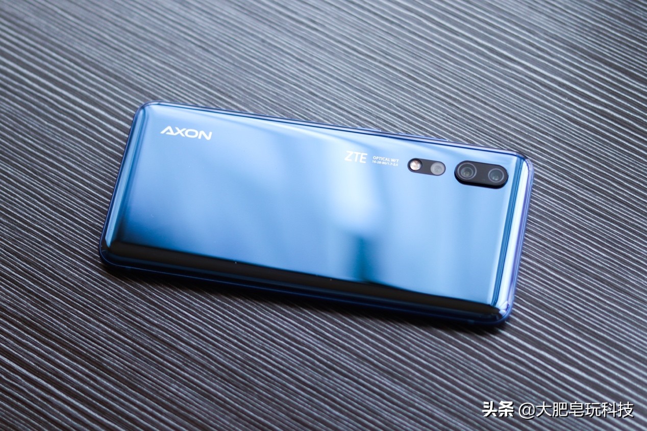 来了，它回来了，中兴天机Axon10 Pro上手体验