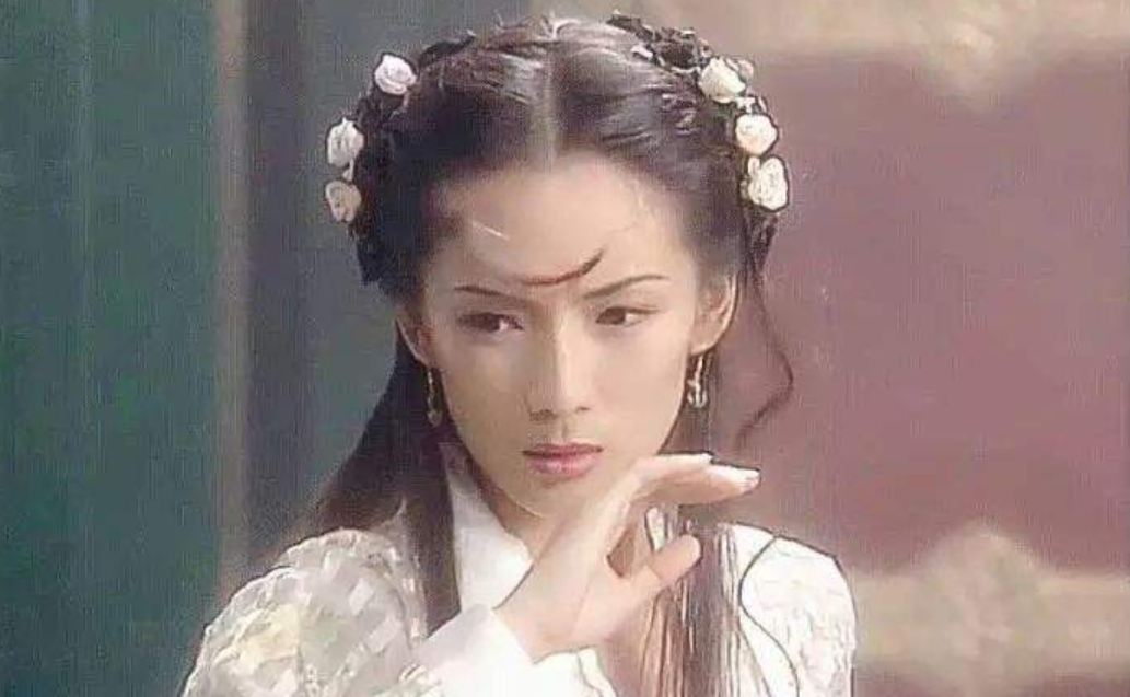最美何仙姑郑秀珍：被骗光财产后开保健中心，