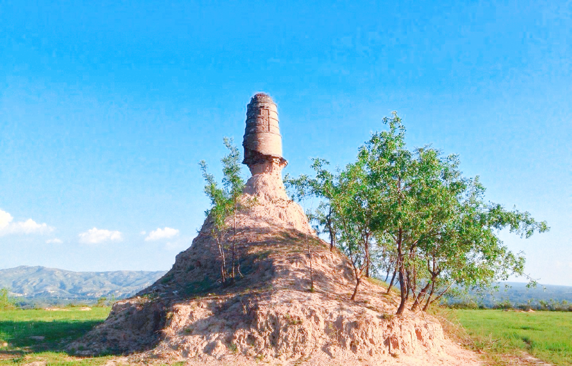山西网红“悬浮塔”，曾凌空立在山尖，如今变