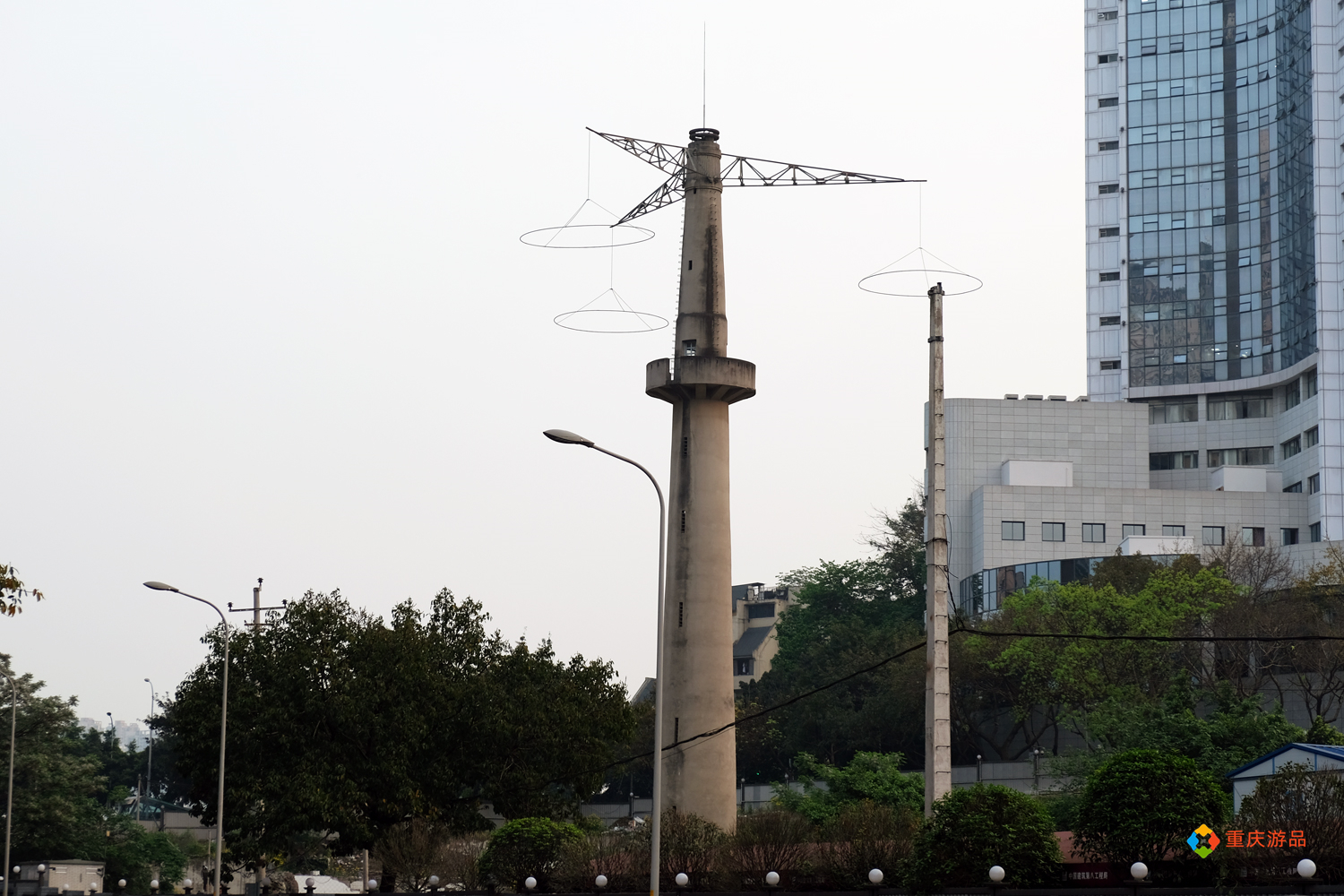 魅力渝中：亚洲第一座跳伞塔，屹立重庆两路口80年，还将大有作为