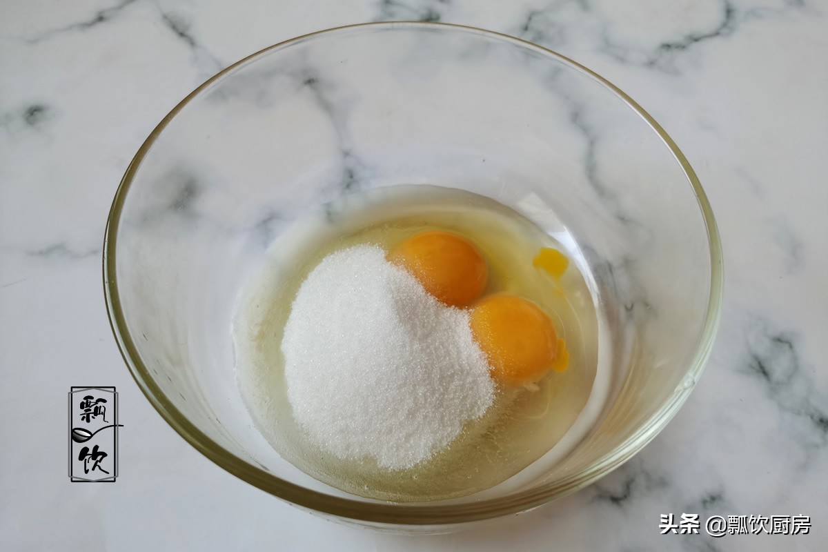 別只會做老蛋糕，這蛋糕比老蛋糕香多了，做法不難，純甜蜜享受