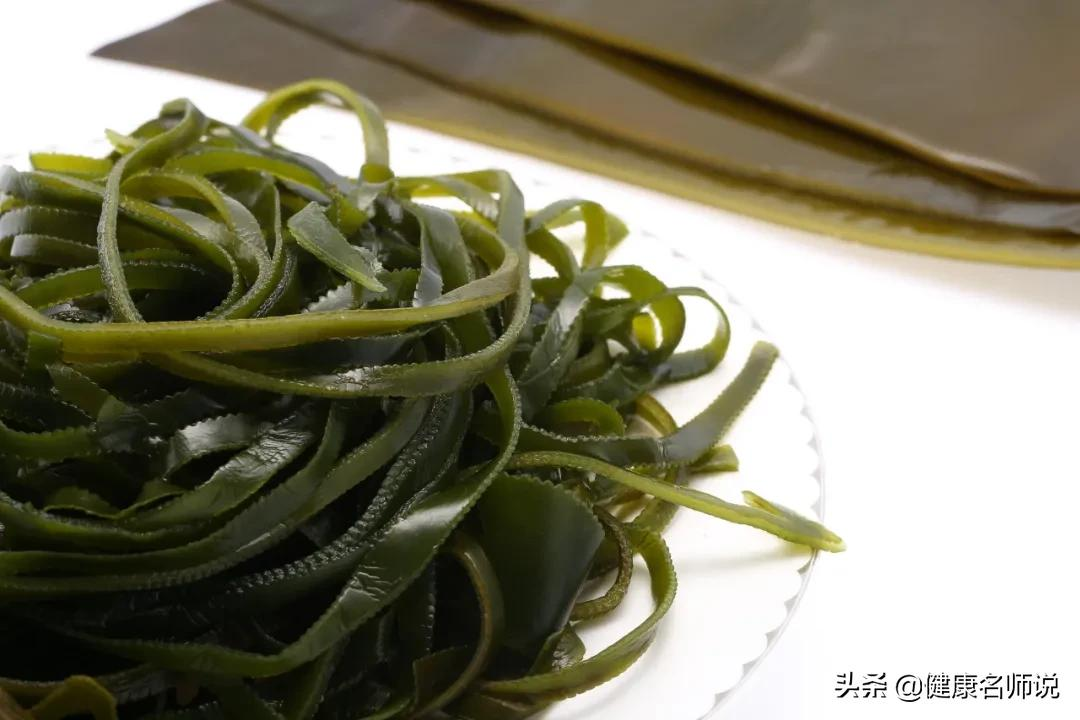 不想被老年痴呆“盯”上,这5个吃饭习惯劝你立刻改掉